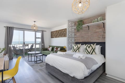 Apartment (0 Bedroom) | Interior