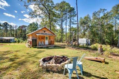 Abbeville Vacation Rental | Studio | 1BA | Steps Required | 480 Sq Ft