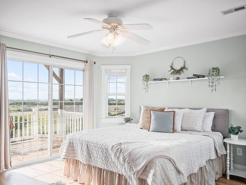 King Bedroom with private bathroom and amazing sound views