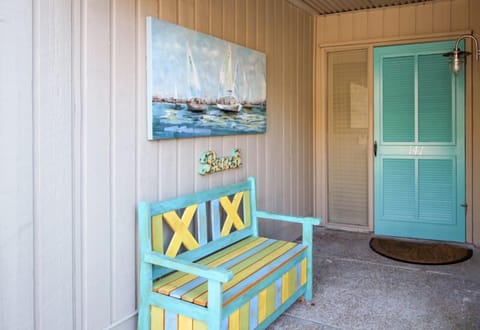 First Floor Unit/Newly Renovated 12/2015