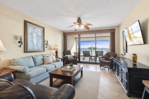 Spacious Living with Ocean Views 