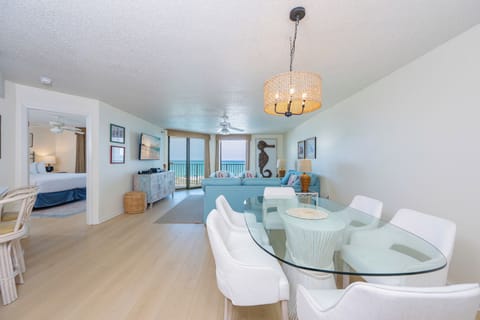 Phoenix East 2 2033, Orange Beach, Alabama, beach front, 3 bedroom condominium on the 3rd floor