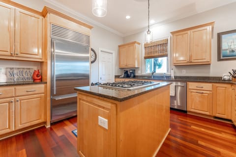 110 Carolina Bl. IOP_-110