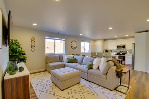 Monroe Vacation Rental | 3BR | 2BA | 1,674 Sq Ft | Stairs Required
