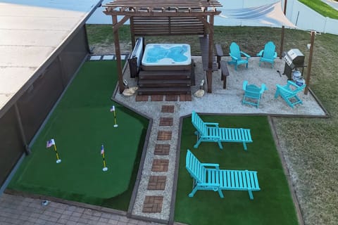Cape Coral Vacation Rental | 3BR | 2BA | 1 Step to Enter | 1,500 Sq Ft