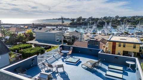 Rooftop Deck