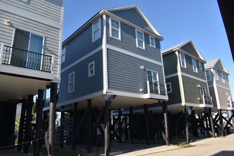 Covered Parking & Entrance