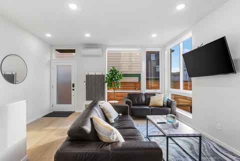 Classic Apartment | Living area