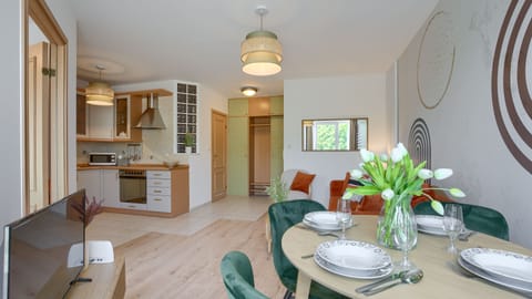 Apartment (405) | Living area | Flat-screen TV