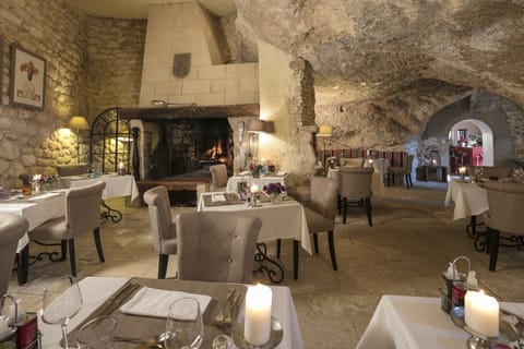 Dinner served, French cuisine