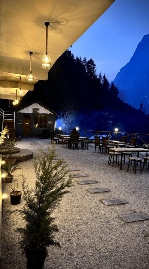 Cafe