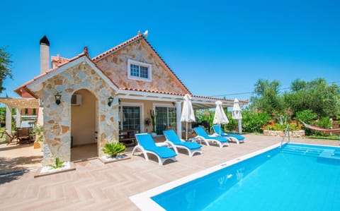 House, Smoking | 3 bedrooms