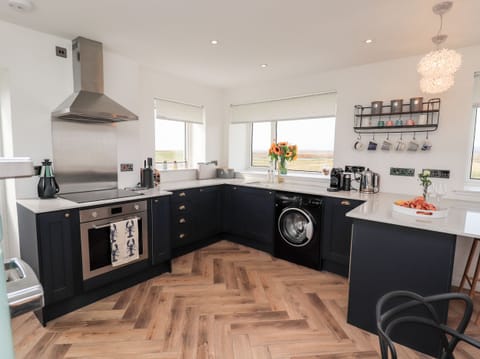 Fridge, dishwasher, electric kettle, toaster