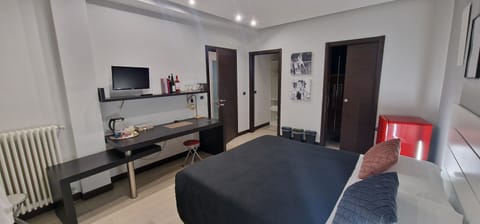 Double Room | Down comforters, memory foam beds, minibar, individually decorated