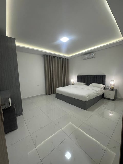 Apartment, 2 Bedrooms, Accessible, Smoking | 2 bedrooms