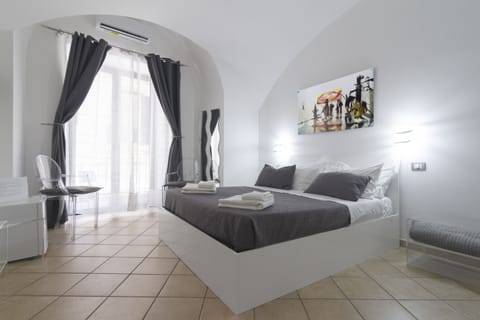 Superior Double Room, Balcony | Premium bedding, individually decorated, individually furnished, desk