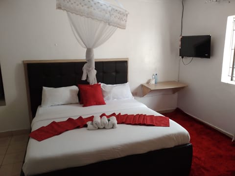 Standard Single Room | Soundproofing, free WiFi