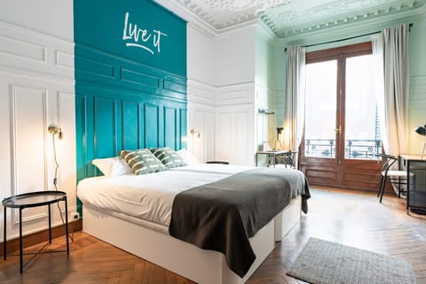 Double Room, 2 Twin Beds, Shared Bathroom | Down comforters, desk, iron/ironing board, free WiFi