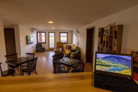 TV, books
