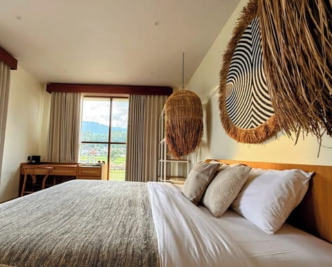 Executive Room | Desk, WiFi (free)