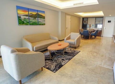 Executive Suite | Living area | 55-inch Smart TV with digital channels