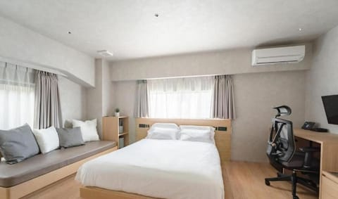 Deluxe Double Room, Non Smoking, Sauna | Interior detail