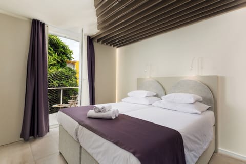 In-room safe, laptop workspace, blackout drapes, free WiFi