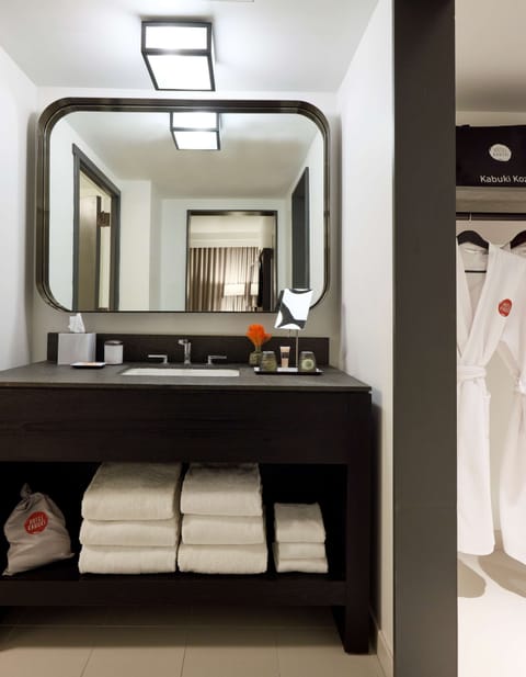 Suite, 1 King Bed with Sofa bed | Bathroom | Shower, free toiletries, hair dryer, bathrobes