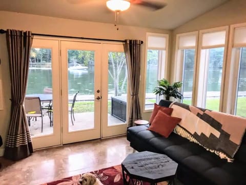 Comfort Condo | 2 bedrooms, individually decorated, individually furnished, free WiFi