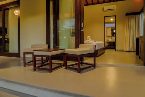 Standard Single Room | Terrace/patio