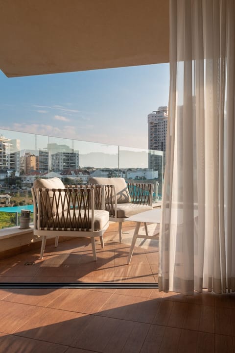 Villa | Balcony