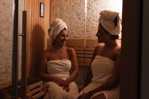 Superior Suite | Premium bedding, down comforters, memory foam beds, minibar