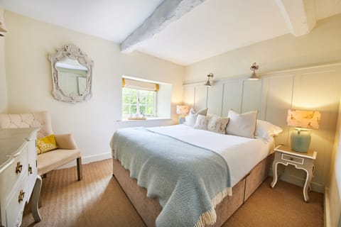 Standard Double Room | Free WiFi