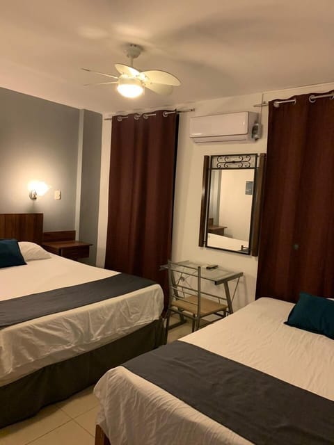 Family Twin Room | Desk, WiFi (free)
