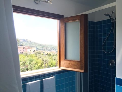 Junior Suite, Terrace, Sea View | Bathroom | Shower, free toiletries, hair dryer, bidet