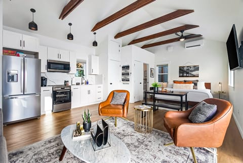 Classic Studio | Living area