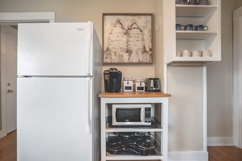 Classic Apartment | Private kitchen | Fridge, microwave, oven, stovetop