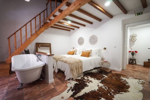 Luxury Room | Free WiFi