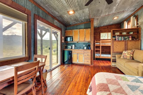 Apartment (0 Bedroom) | Interior