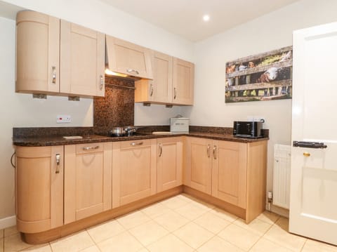 Fridge, dishwasher, electric kettle, toaster