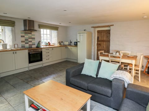 Fridge, dishwasher, electric kettle, toaster