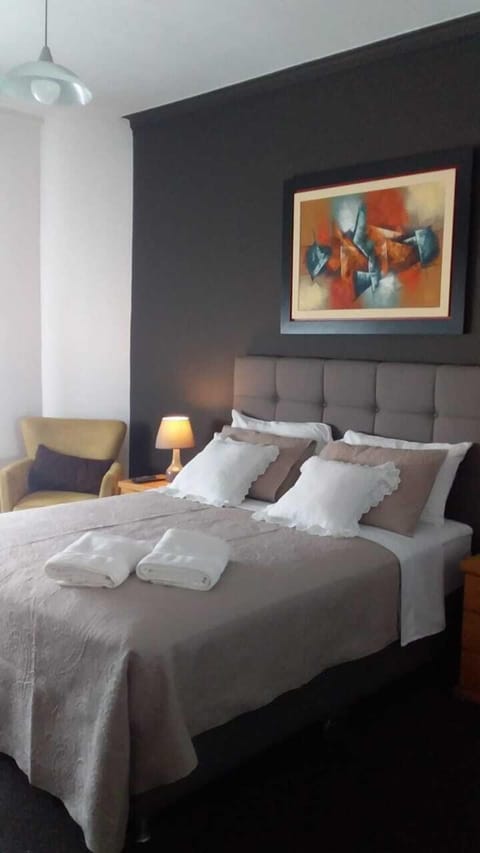 Junior Suite | Iron/ironing board (on request), WiFi (free), bed sheets