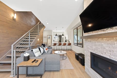 Studio (2 Bedrooms) | Property amenity