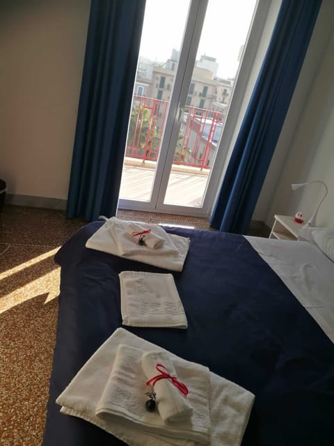Comfort Double Room | In-room safe, blackout drapes, rollaway beds, free WiFi