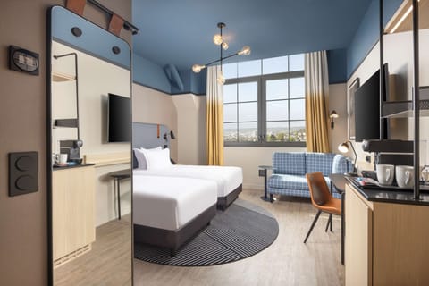 Deluxe Room, 2 Twin Beds, City View (Cathedral View) | Premium bedding, in-room safe, desk, laptop workspace