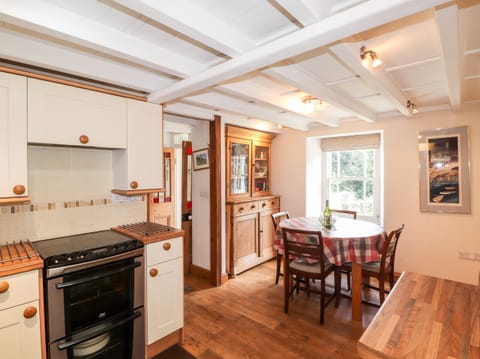 Fridge, dishwasher, electric kettle, toaster