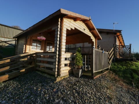 Cottage | Property grounds