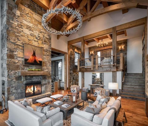 House, 6 Bedrooms | Living area