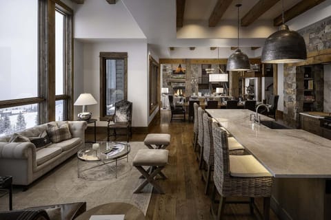 House, 6 Bedrooms | Interior