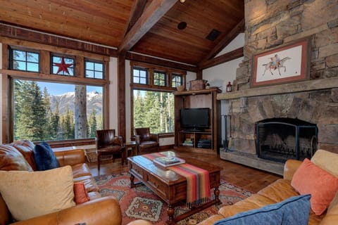 House, 4 Bedrooms | Interior